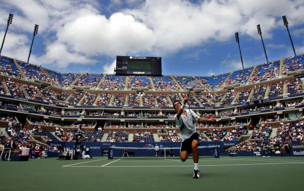 温网草地维护技术揭秘:如何保持世界顶级赛场状态