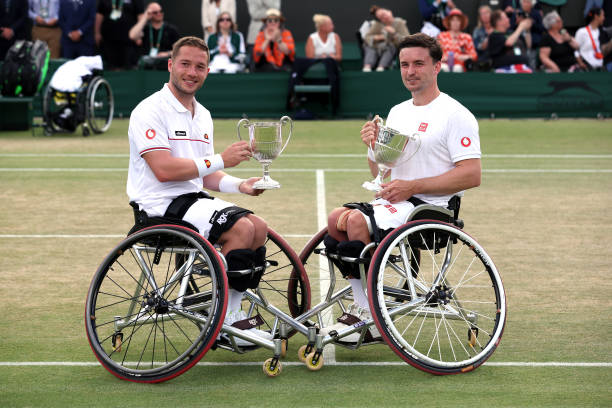 2023法网女单决赛:冠军选手的胜利时刻