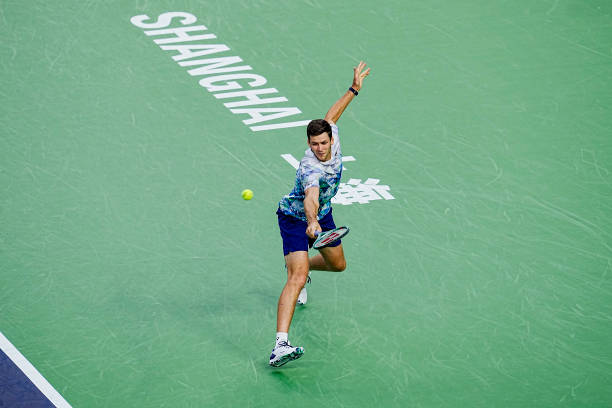 百炼成钢:网球基本功训练的重要性