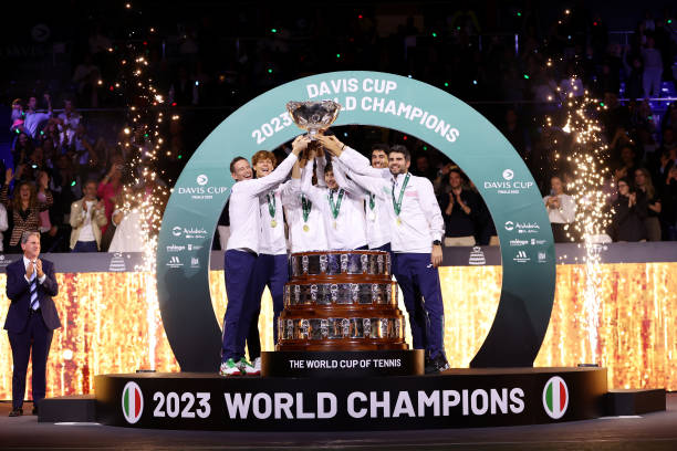 费德勒表演赛直播:传奇重返赛场特别报道