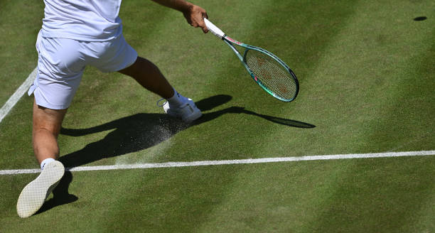 网球拍握把尺寸选择指南:找到最适合你的握把