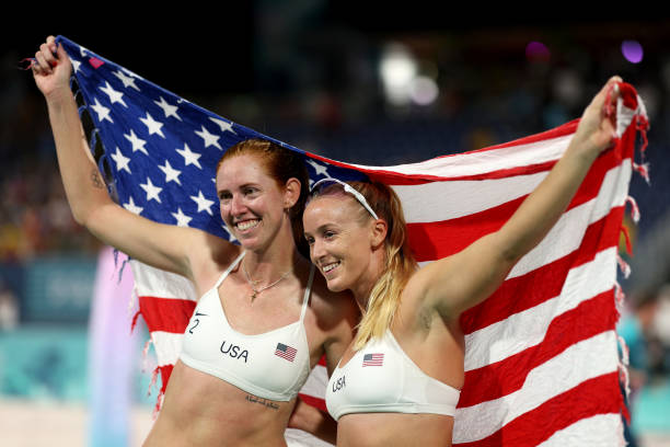 塔伊萨拦网照片中的细节:专注与决心的体现