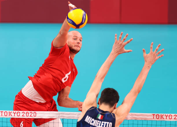 王一梅的进攻与塔伊萨的拦网:谁更胜一筹?