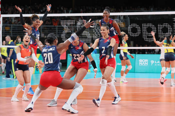 中学生排球比赛网高与年龄、性别的关系