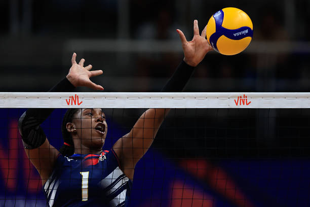 九人制排球站位图解析:如何优化场上位置分配