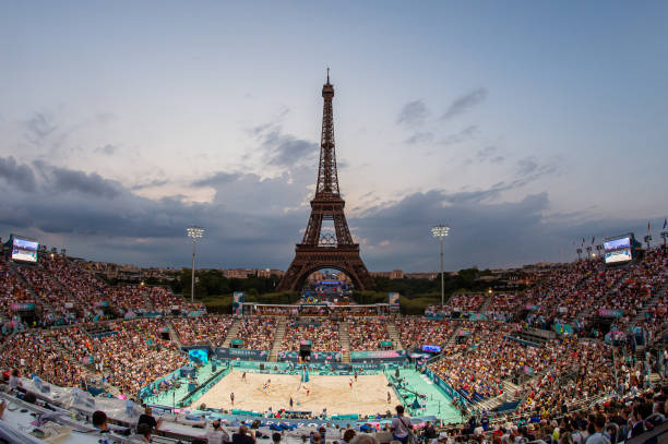 排球手势图解:一图看懂二传、拦网和扣球技巧