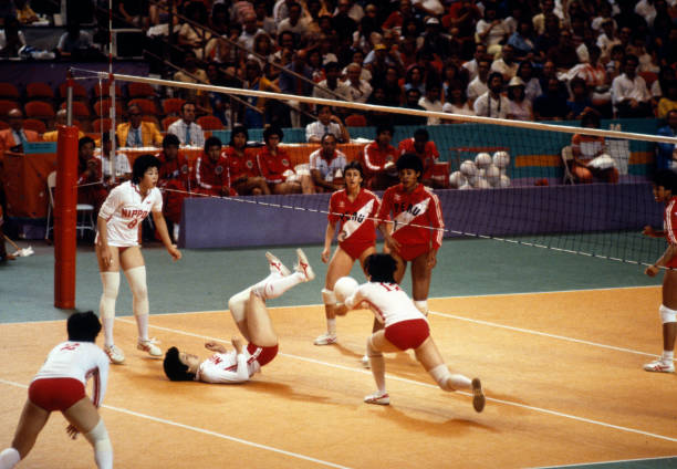 初中排球打法完整教学:提升团队配合与个人技术