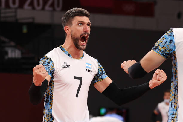 六人排球站位指南:从发球到防守的完整布局