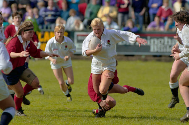 为什么2021欧洲杯选择在多个国家举办?