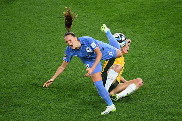 亚洲12强赛分组机制:如何决定球队命运?