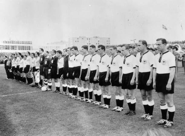 世界杯经典瞬间:那些球星们令人难忘的进球与表现