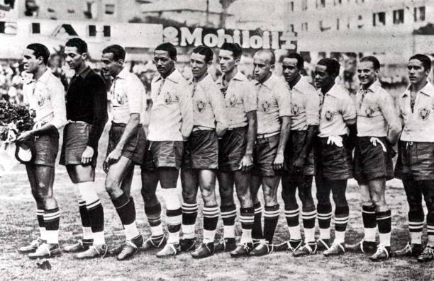 韩日世界杯:巴西、德国、土耳其的荣耀之路