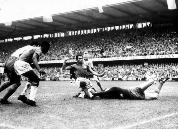 欧洲区预选赛积分榜:小组头名争夺战激烈进行中