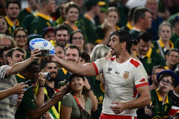 揭秘卡塔尔世界杯:谁是年薪最高的球员?