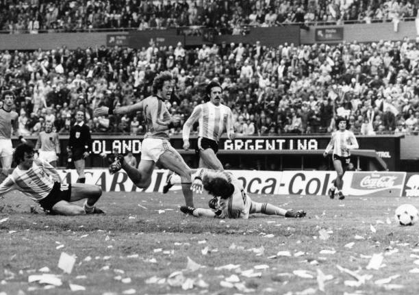 球员能力值大公开:凌空抽射2世界杯版全明星阵容